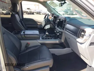 2022 Ford F-150 Lightning Pro с VIN 1FT6W1EV0NWG05515, выставлен на аукционе IAAI как лот 42343136 с пробегом 49 544 миль миль и . История ставок и продаж доступна на DreamBid. Изображение 5.
