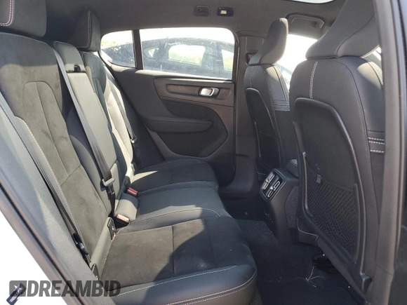 2023 Volvo C40 Plus с VIN YV4ED3GL3P2059521, выставлен на аукционе Copart как лот 54053395 с пробегом 24 902 миль миль и Списание • Salvage title. История ставок и продаж доступна на DreamBid. Изображение 11.
