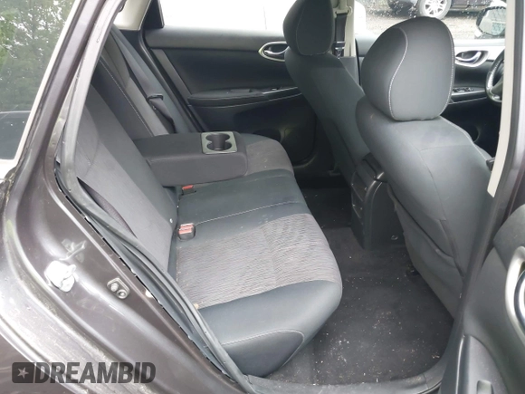 2015 Nissan Sentra SV z VIN 3N1AB7AP4FL671348, wystawiony jako IAAI lot #42503401 z przebiegiem 196 820 mil mil oraz . Historia ofert i sprzedaży dostępna na DreamBid. Obrazek 8.
