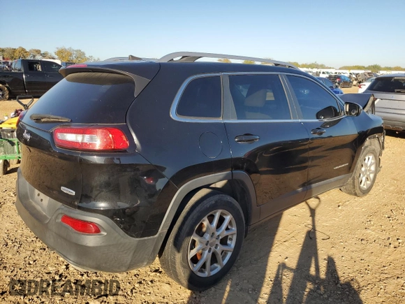 2017 Jeep Cherokee Latitude with VIN 1C4PJLCS3HW547640, listed as a Copart auction lot 83420164 with Not Provided miles and Clean Title. Bid and sale history available at carsss.com. Image 3.