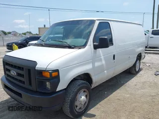 2008 Ford Econoline Cargo Commercial z VIN 1FTNE14W98DA34986, wystawiony jako IAAI lot #42216226 z przebiegiem 310 474 mil mil oraz . Historia ofert i sprzedaży dostępna na DreamBid. Obrazek 2.