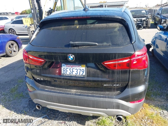 2018 BMW X1 sDrive28i with VIN WBXHU7C39J5L07129, listed as a IAAI auction lot 41472014 with 56,486 mi miles. Bid and sale history available at carsss.com. Image 17.