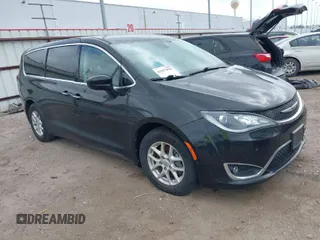 2020 Chrysler Pacifica Touring with VIN 2C4RC1FG0LR185346, listed as a IAAI auction lot 41957852 with 120,316 mi miles and . Bid and sale history available at DreamBid. Image 1.