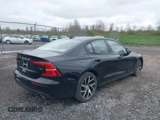 2019 Volvo S60 Momentum with VIN 7JRA22TK5KG018383, listed as a IAAI auction lot 42146289 with 111,227 mi miles. Bid and sale history available at carsss.com. Image 4.
