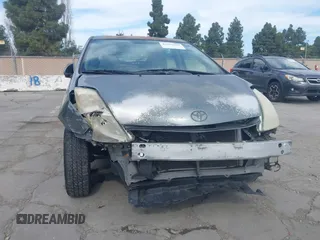 2005 Toyota Prius z VIN JTDKB20UX53123196, wystawiony jako IAAI lot #41626598 z przebiegiem 216 895 mil mil oraz . Historia ofert i sprzedaży dostępna na DreamBid. Obrazek 6.