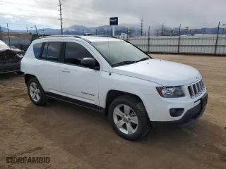 2017 Jeep Compass 75th Anniversary Edition with VIN 1C4NJDBB6HD104392, listed as a Copart auction lot 45767275 with 96,552 mi miles and Salvage Title. Bid and sale history available at carsss.com. Image 4.