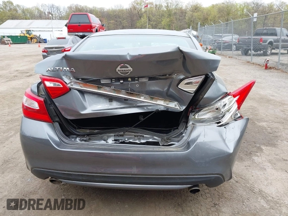 2016 Nissan Altima SR with VIN 1N4AL3AP5GC271627, listed as a IAAI auction lot 42013902 with 136,990 mi miles and . Bid and sale history available at carsss.com. Image 16.