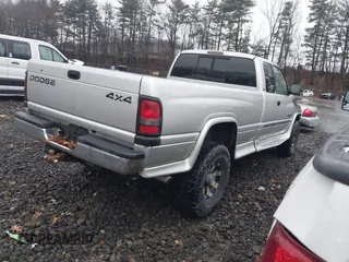 2001 Dodge Ram 2500 with VIN 3B7KF23Z21G722080, listed as a IAAI auction lot 41555920 with 68,760 mi miles. Bid and sale history available at carsss.com. Image 4.