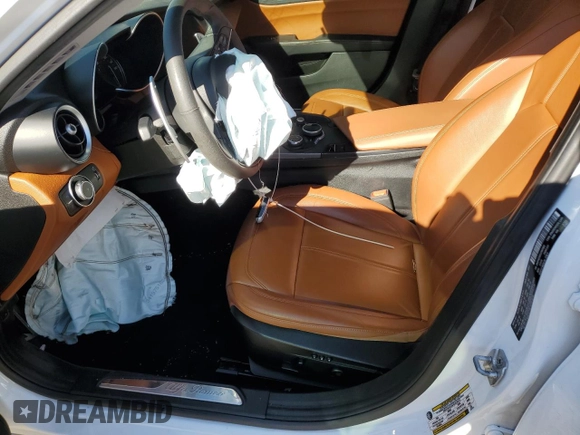 2018 Alfa Romeo Giulia with VIN ZARFAEDN7J7567993, listed as a Copart auction lot 72034332 with 35,437 mi miles. Bid and sale history available at carsss.com. Image 7.