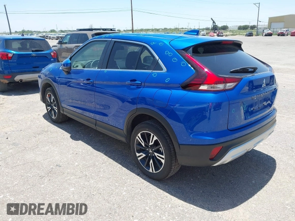 2025 Mitsubishi Eclipse Cross SE with VIN JA4ATWAA5SZ008772, listed as a IAAI auction lot 42677253 with 13,042 mi miles and . Bid and sale history available at DreamBid. Image 3.