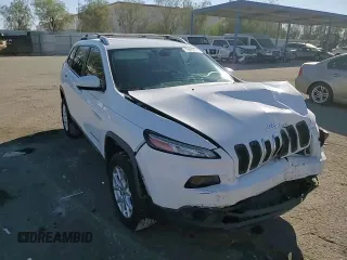 2016 Jeep Cherokee Latitude with VIN 1C4PJMCS6GW104936, listed as a Copart auction lot 73612764 with 117,879 mi miles and Salvage Title. Bid and sale history available at carsss.com. Image 11.