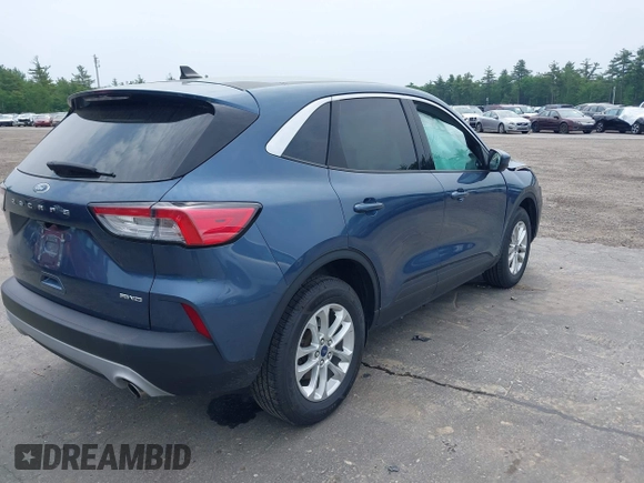 2020 Ford Escape SE z VIN 1FMCU9G6XLUC68241, wystawiony jako IAAI lot #42445888 z przebiegiem 39 712 mil mil oraz . Historia ofert i sprzedaży dostępna na DreamBid. Obrazek 4.
