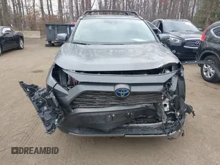 2020 Toyota RAV4 Hybrid Limited with VIN 4T3DWRFV9LU008881, listed as a IAAI auction lot 41672085 with 39,557 mi miles. Bid and sale history available at carsss.com. Image 13.