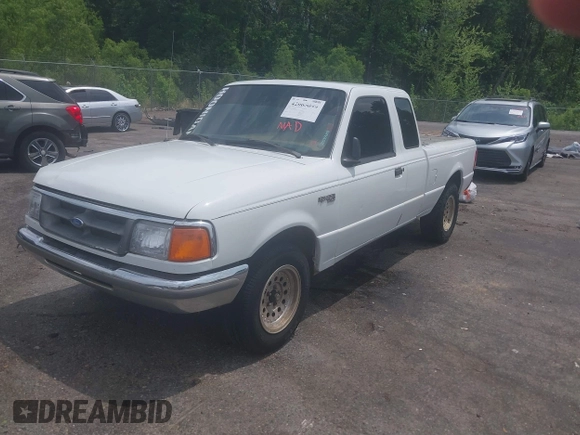 1996 Ford Ranger XL z VIN 1FTCR14A2TPB29154, wystawiony jako IAAI lot #42065099 z przebiegiem 250 809 mil mil oraz . Historia ofert i sprzedaży dostępna na DreamBid. Obrazek 21.