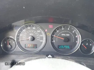 2007 Jeep Commander Sport with VIN 1J8HH48K17C553685, listed as a IAAI auction lot 42025539 with 357,865 mi miles. Bid and sale history available at carsss.com. Image 7.