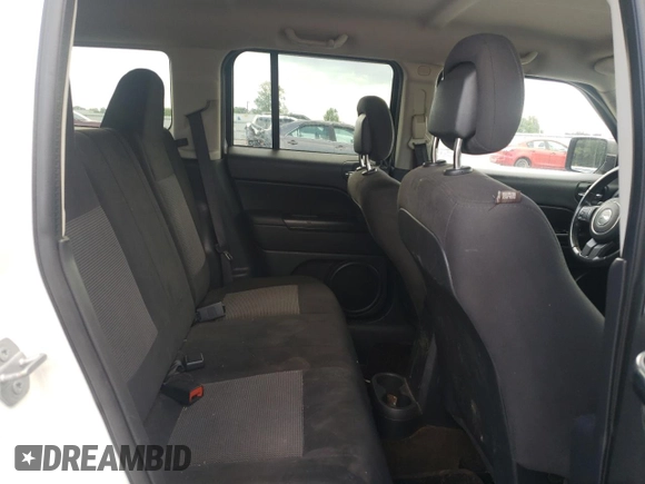 2016 Jeep Patriot Latitude with VIN 1C4NJPFA3GD612918, listed as a Copart auction lot 55830645 with 165,024 mi miles and Clean title. Bid and sale history available at DreamBid. Image 11.