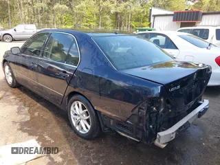 2004 Lexus LS 430 with VIN JTHBN36F740134774, listed as a IAAI auction lot 42023215 with 231,806 mi miles. Bid and sale history available at carsss.com. Image 3.