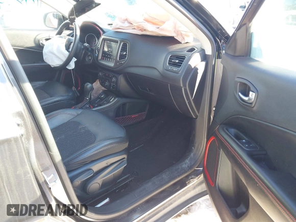 2019 Jeep Compass Trailhawk with VIN 3C4NJDDB3KT602029, listed as a IAAI auction lot 41618243 with 73,088 mi miles and . Bid and sale history available at DreamBid. Image 5.