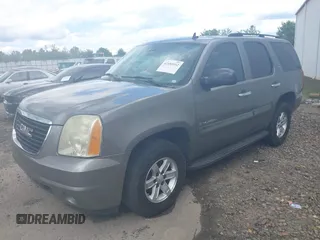 2007 GMC Yukon SLT with VIN 1GKFC13037J144413, listed as a IAAI auction lot 42185952 with Not provided miles and . Bid and sale history available at DreamBid. Image 2.