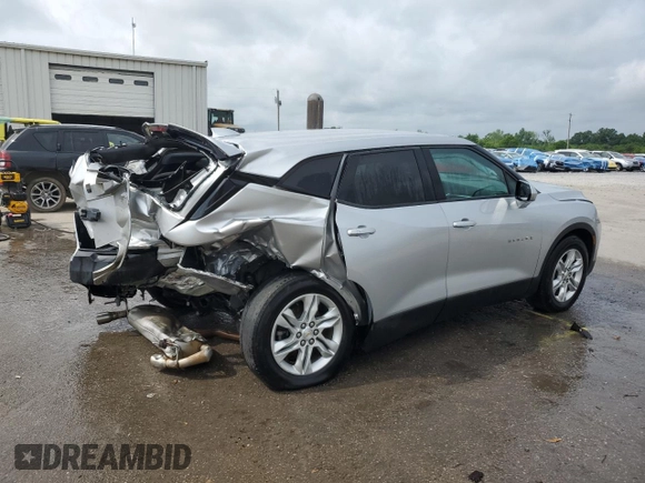 2021 Chevrolet Blazer LT z VIN 3GNKBCRS0MS501274, wystawiony jako Copart lot #54855825 z przebiegiem 116 204 mil mil oraz Czysty tytuł • Clean title. Historia ofert i sprzedaży dostępna na DreamBid. Obrazek 3.