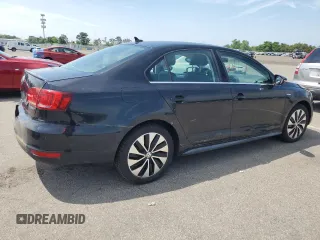 2013 Volkswagen Jetta Hybrid SE with VIN 3VW637AJXDM225219, listed as a Copart auction lot 63197905 with 97,672 mi miles and Clean title. Bid and sale history available at DreamBid. Image 3.