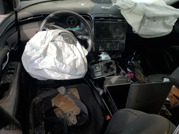 2024 Hyundai Tucson Limited z VIN 5NMJE3DE6RH298029, wystawiony jako Copart lot #88280705 z przebiegiem 12 069 mil mil oraz Szkoda całkowita • Salvage title. Historia ofert i sprzedaży dostępna na DreamBid. Obrazek 8.
