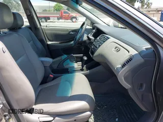 2000 Honda Accord EX с VIN 1HGCG1654YA065541, выставлен на аукционе IAAI как лот 42414986 с пробегом 158 544 миль миль и . История ставок и продаж доступна на DreamBid. Изображение 5.