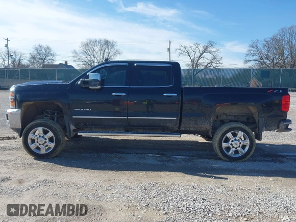 2019 Chevrolet Silverado 2500HD LTZ with VIN 1GC1KTEY4KF185765, listed as a IAAI auction lot 41488686 with 161,727 mi miles. Bid and sale history available at carsss.com. Image 14.