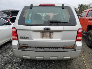 2009 Ford Escape XLS with VIN 1FMCU02779KB55136, listed as a Copart auction lot 81513864 with 108,906 mi miles and Salvage title. Bid and sale history available at DreamBid. Image 6.