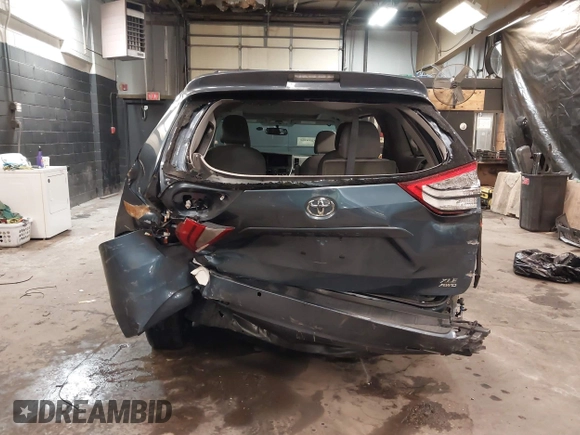 2017 Toyota Sienna XLE with VIN 5TDDZ3DC5HS164964, listed as a IAAI auction lot 41516182 with 62,287 mi miles and . Bid and sale history available at DreamBid. Image 16.