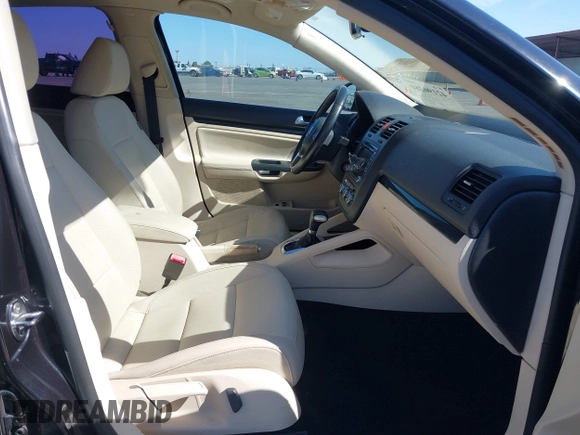 2010 Volkswagen Jetta Wolfsburg Edition with VIN 3VWRA7AJ8AM095259, listed as a IAAI auction lot 42190280 with 96,310 mi miles and . Bid and sale history available at DreamBid. Image 5.