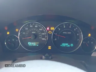 2006 Jeep Commander z VIN 1J8HG48K16C195800, wystawiony jako IAAI lot #42759192 z przebiegiem 186 739 mil mil oraz . Historia ofert i sprzedaży dostępna na DreamBid. Obrazek 7.