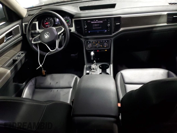 2021 Volkswagen Atlas SE z VIN 1V2LP2CAXMC610564, wystawiony jako Copart lot #56072395 z przebiegiem 64 140 mil mil oraz Tytuł czysty. Historia ofert i sprzedaży dostępna na DreamBid. Obrazek 8.