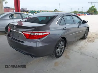 2017 Toyota Camry XLE with VIN 4T1BF1FK7HU317117, listed as a IAAI auction lot 41875591 with 98,658 mi miles. Bid and sale history available at carsss.com. Image 4.