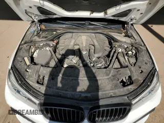 2016 BMW 7 Series 750i z VIN WBA7F0C56GGM20803, wystawiony jako Copart lot #51183415 z przebiegiem 70 728 mil mil oraz Czysty tytuł • Clean title. Historia ofert i sprzedaży dostępna na DreamBid. Obrazek 11.