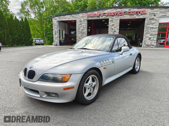 1996 BMW 3 Series Z3 1.9 z VIN 4USCH7324TLB74164, wystawiony jako Copart lot #57779285 z przebiegiem 148 850 mil mil oraz Czysty tytuł • Clean title. Historia ofert i sprzedaży dostępna na DreamBid. Obrazek 1.