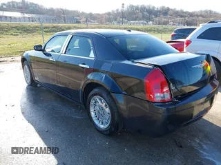 2007 Chrysler 300 with VIN 2C3KA43R87H691098, listed as a IAAI auction lot 41807592 with 99,208 mi miles. Bid and sale history available at carsss.com. Image 3.