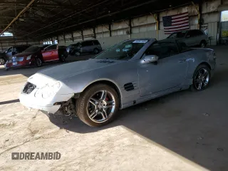 2007 Mercedes-Benz SL 550 z VIN WDBSK71FX7F132137, wystawiony jako Copart lot #53267105 z przebiegiem 38 893 mil mil oraz Szkoda całkowita • Salvage title. Historia ofert i sprzedaży dostępna na DreamBid. Obrazek 1.