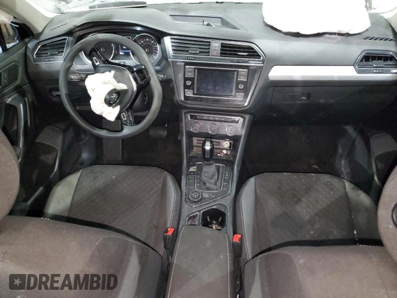 2021 Volkswagen Tiguan S z VIN 3VV0B7AX9MM007127, wystawiony jako Copart lot #45677935 z przebiegiem 32 976 mil mil oraz Czysty tytuł • Clean title. Historia ofert i sprzedaży dostępna na DreamBid. Obrazek 8.
