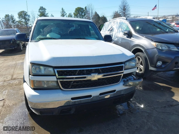 2006 Chevrolet Silverado 1500 LT1 with VIN 1GCEC19Z66E241982, listed as a IAAI auction lot 41498097 with 102,462 mi miles. Bid and sale history available at carsss.com. Image 12.