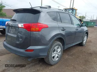 2013 Toyota RAV4 LE z VIN 2T3ZFREV0DW005389, wystawiony jako IAAI lot #42625496 z przebiegiem 172 912 mil mil oraz . Historia ofert i sprzedaży dostępna na DreamBid. Obrazek 4.
