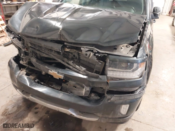 2018 Chevrolet Silverado 1500 LT with VIN 1GCVKREC8JZ318355, listed as a IAAI auction lot 41545597 with 123,895 mi miles. Bid and sale history available at carsss.com. Image 6.