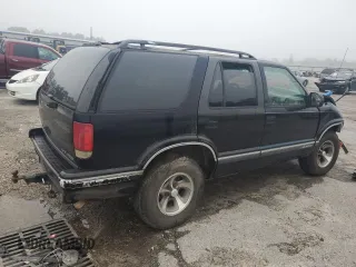 1995 Chevrolet Blazer с VIN 1GNCS13W5S2165022, выставлен на аукционе Copart как лот 58006505 с пробегом 318 061 миль миль и Списание • Salvage title. История ставок и продаж доступна на DreamBid. Изображение 3.
