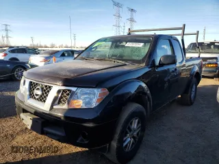 2015 Nissan Frontier SV z VIN 1N6AD0CWXFN704711, wystawiony jako Copart lot #87207034 z przebiegiem 144 643 mil mil oraz Szkoda całkowita • Salvage title. Historia ofert i sprzedaży dostępna na DreamBid. Obrazek 1.