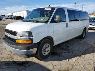 2019 Chevrolet Express Passenger LT with VIN 1GAZGPFG4K1184056, listed as a Copart auction lot 49268935 with 293,607 mi miles and Clean title. Bid and sale history available at DreamBid. Image 1.