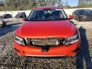 2018 Volkswagen Tiguan S with VIN 3VV1B7AX7JM029207, listed as a Copart auction lot 77978224 with 103,900 mi miles and Salvage Title. Bid and sale history available at carsss.com. Image 5.