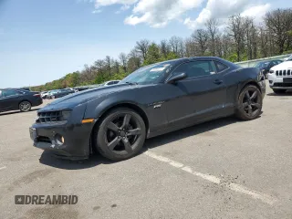 2011 Chevrolet Camaro 2LT z VIN 2G1FC1EDXB9121784, wystawiony jako Copart lot #59096015 z przebiegiem 126 313 mil mil oraz Szkoda całkowita • Salvage title. Historia ofert i sprzedaży dostępna na DreamBid. Obrazek 1.