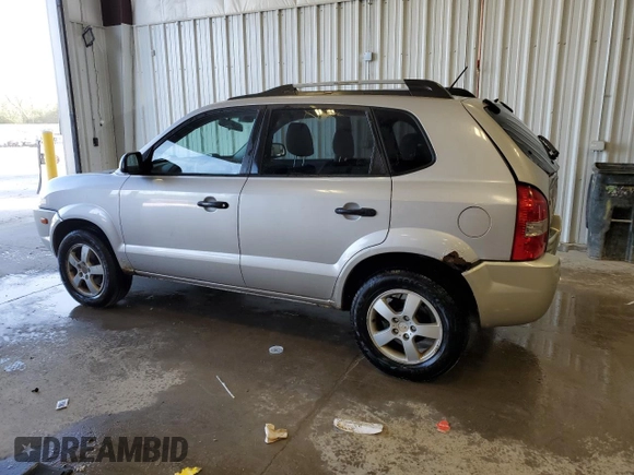 2005 Hyundai Tucson GL with VIN KM8JM12B35U121226, listed as a Copart auction lot 73938804 with 211,162 mi miles and Non Repairable. Bid and sale history available at carsss.com. Image 2.