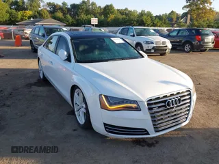 2013 Audi A8 4.0L z VIN WAUR2AFD2DN012514, wystawiony jako IAAI lot #40533822 z przebiegiem 111 007 mil mil oraz . Historia ofert i sprzedaży dostępna na DreamBid. Obrazek 1.