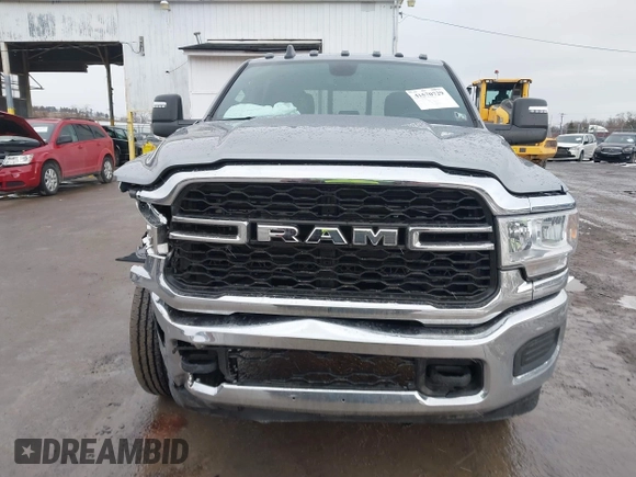 2024 Ram 2500 Tradesman with VIN 3C6UR5CJ2RG315276, listed as a IAAI auction lot 41570729 with 137 mi miles. Bid and sale history available at carsss.com. Image 12.